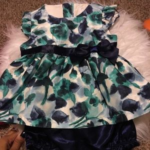 Dressed Up by Gymboree toddler short set